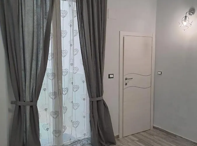 Casa Rosy Oda ve Kahvaltı 4*